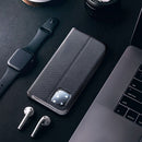 Schick und funktional: Die schwarze Schutzhülle V2 für das Huawei P30 Lite bietet zuverlässigen Schutz und einen eleganten Look für Ihr Smartphone. Das robuste Design bewahrt Ihr Gerät vor Kratzern und Stößen, während die feine Textur einen guten Halt garantiert.