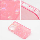 Verleihen Sie Ihrem iPhone 16 Pro Max einen Hauch von Eleganz mit der Schutzhülle in Pink V3 – perfekt für Stilbewusste, die Wert auf Sicherheit legen. Diese Hülle kombiniert robusten Schutz mit einem glitzernden pinken Finish, das Ihrem Smartphone einen individuellen Look verleiht.