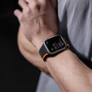 Kaufen Sie das Dux Ducis LD Magnetarmband für Apple Watch SE, 8, 7, 6, 5, 4, 3, 2, 1 (41, 40, 38 mm)! Stilvoll, flexibles Silikon, starke Magnete für optimalen Halt & Komfort. Ideal für Sport und Eleganz.
