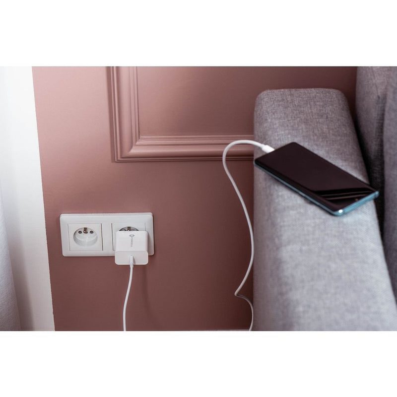 Schnelles Aufladen unterwegs: Forcell Netzladegerät mit 45W, USB Typ C, Quick Charge 4.0. Kompakt, ideal für Reisen. Effizientes Laden für Smartphones und Tablets.