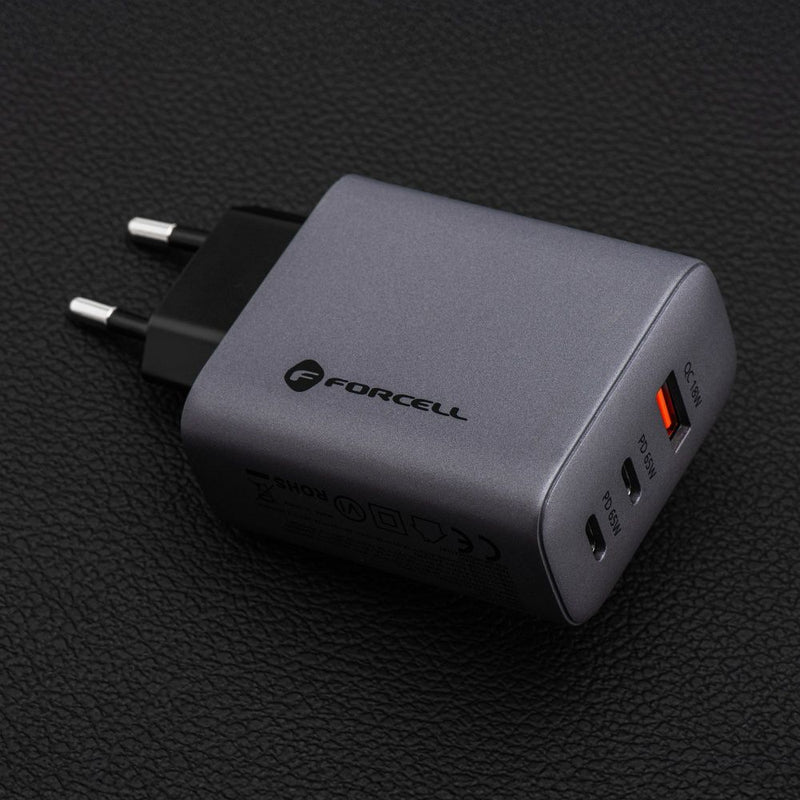 Forcell Ladegerät: 65W Power dank GAN-Technologie, USB-A & 2x USB-C. Schnellladen mit PD & Quick Charge 4.0 für effiziente, schnelle Aufladung. Ideal für alle Geräte. Sicher & kompakt – perfekt für unterwegs.