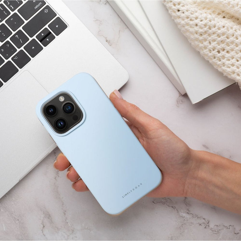 Schützen Sie Ihr Apple iPhone 15 Pro optimal: Das Roar Cloud Skin Silicone Case bietet perfekten Schutz, Zugriff auf alle Tasten, drahtloses Laden ohne Entfernen des Cases. Perfekter Sitz und stilvolles Design!