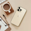Entdecken Sie den perfekten Schutz für Ihr Samsung Galaxy A52 5G / A52 LTE! Diese transparente Handytasche bewahrt die schlanke Form Ihres Smartphones und schützt es effektiv vor Kratzern und Stößen, ohne das elegante Design zu verbergen. Genießen Sie uneingeschränkten Zugang zu allen Funktionen und Tasten dank des passgenauen Designs dieser robusten Silikonhülle. Ihre Wahl für langanhaltende Klarheit und zuverlässigen Schutz.