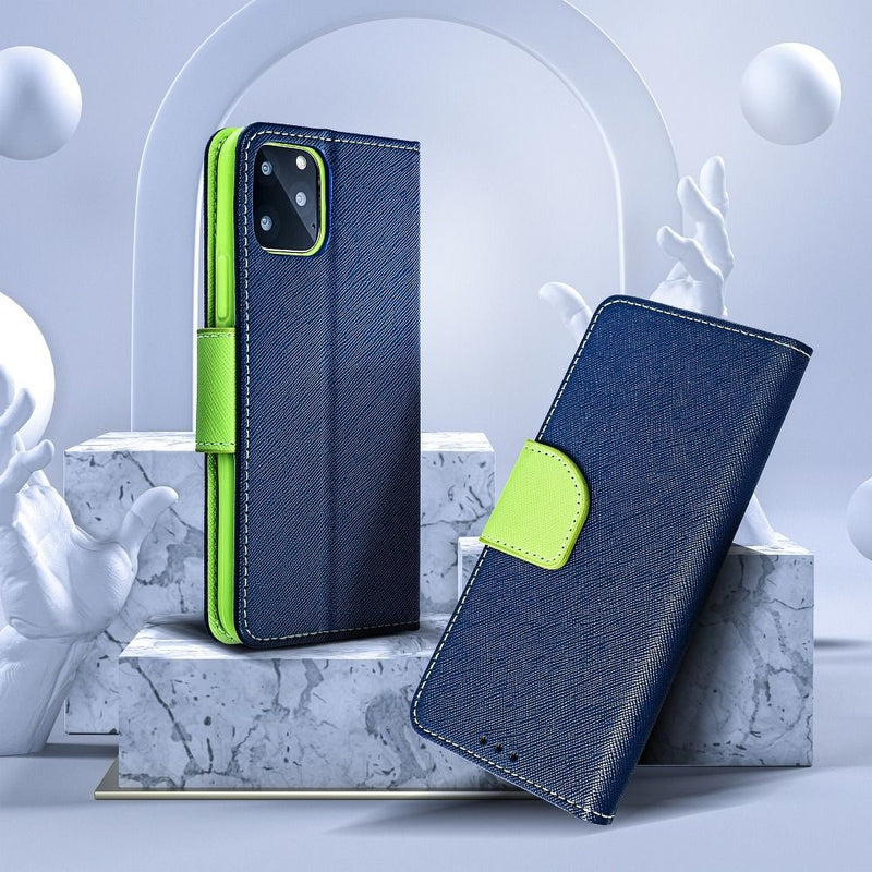 Das Samsung Galaxy A52 5G Fancy Book Case schützt Ihr Gerät stilvoll mit integriertem Portemonnaie, Standfunktion und robustem Magnetverschluss. Perfekt passend und funktional!