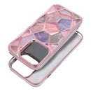 Entdecken Sie die Eleganz und den Schutz in einem mit unserer Schutzhülle für das Apple iPhone 16 in Pink V10. Das geometrische Design verleiht Ihrem Smartphone einen einzigartigen Look, während das robuste Material Ihr Gerät sicher bewahrt.