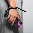 Das FORCELL F-Design R10X40 Wrist Phone Lanyard in Schwarz bietet eine praktische Lösung für sicheren Halt. Mit einer maximalen Schlaufenlänge von 20 cm sorgt es dafür, dass Ihr Smartphone immer griffbereit ist. Der verstellbare Tragekomfort und der hochwertige Materialmix machen ihn zum idealen Begleiter für unterwegs.