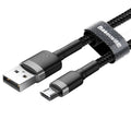 Der Baseus Cafule CAMKLF-CG1 ist ein 2 Meter langes USB-A auf Micro-USB-Ladekabel in Schwarz-Grau. Mit einer Ladegeschwindigkeit von 1,5 Ampere bietet es eine solide Leistung für das Laden und Synchronisieren von Geräten. Das Kabel zeichnet sich durch eine geflochtene Textilummantelung aus, die für zusätzliche Haltbarkeit sorgt und es vor Abnutzung schützt.